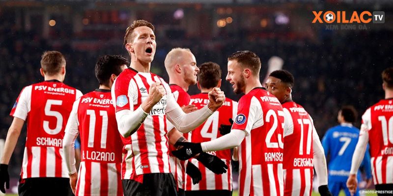 PSV giàu thành tích thứ 2 trong lịch sử Eredivisie